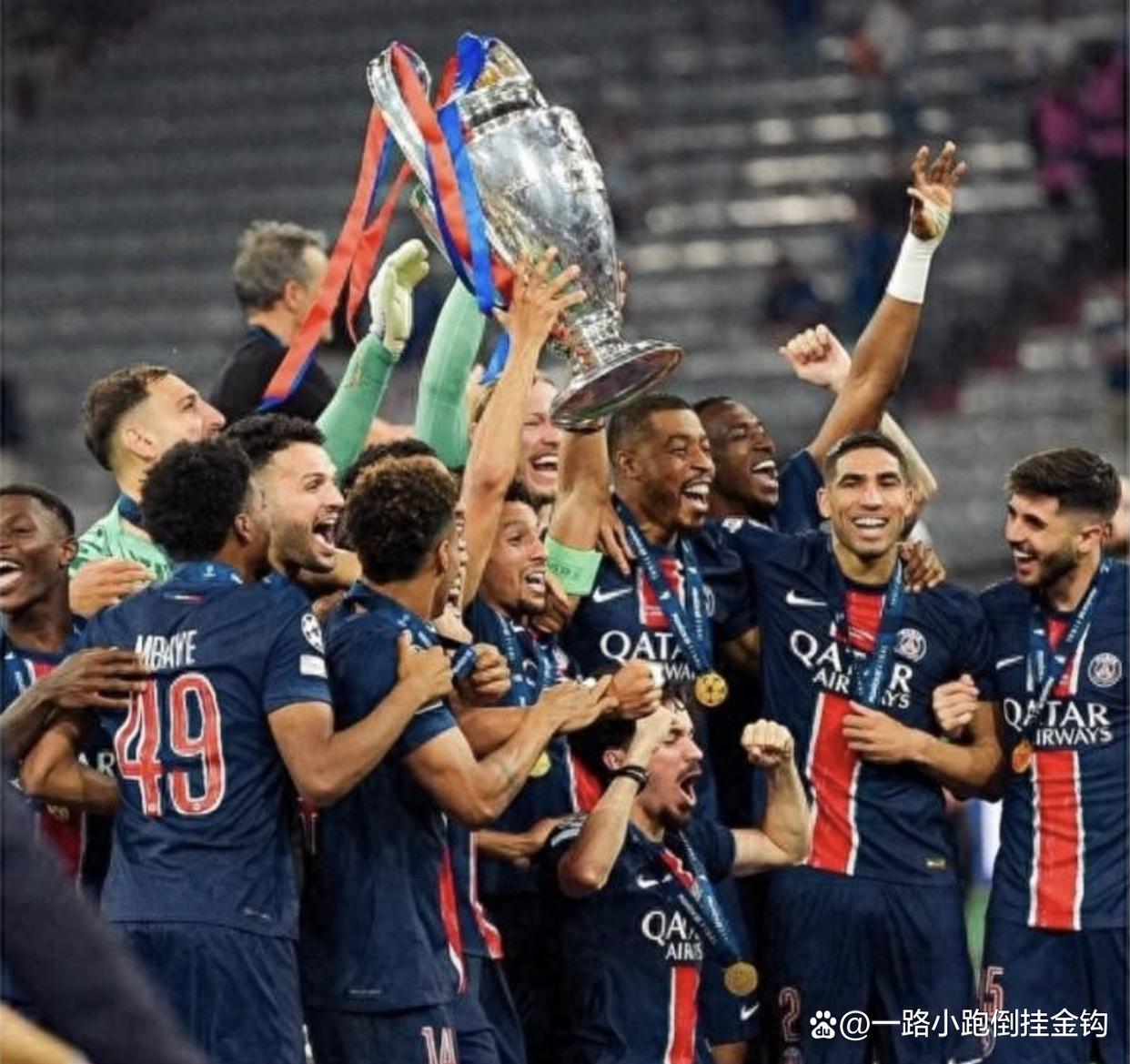 转折点！曼城强势反弹，法国杯国际比赛日攻防权衡，媒体盛赞，球探报告显示潜力(今日2022世界杯巅峰对决不容错过的足球盛宴)