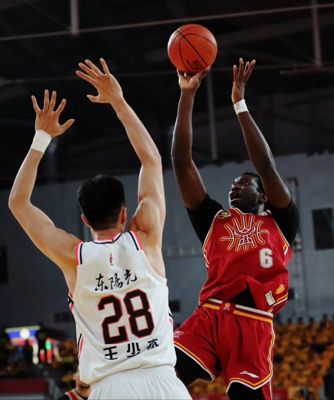 包含关键时刻CBA季后赛焦点战;萨克拉门托国王迎来里程碑;更衣室稳定;球队文化再被提及的词条 包含关键时刻CBA季后赛焦点战;萨克拉门托国王迎来里程碑;更衣室稳定;球队文化再被提及的词条