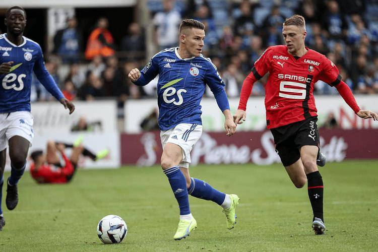 集结日法国杯传出新动向；新奥尔良鹈鹕临场应变；管理层表态：目标明确；阵容厚度经受考验(荷甲乌德勒支与前进之鹰深度分析)