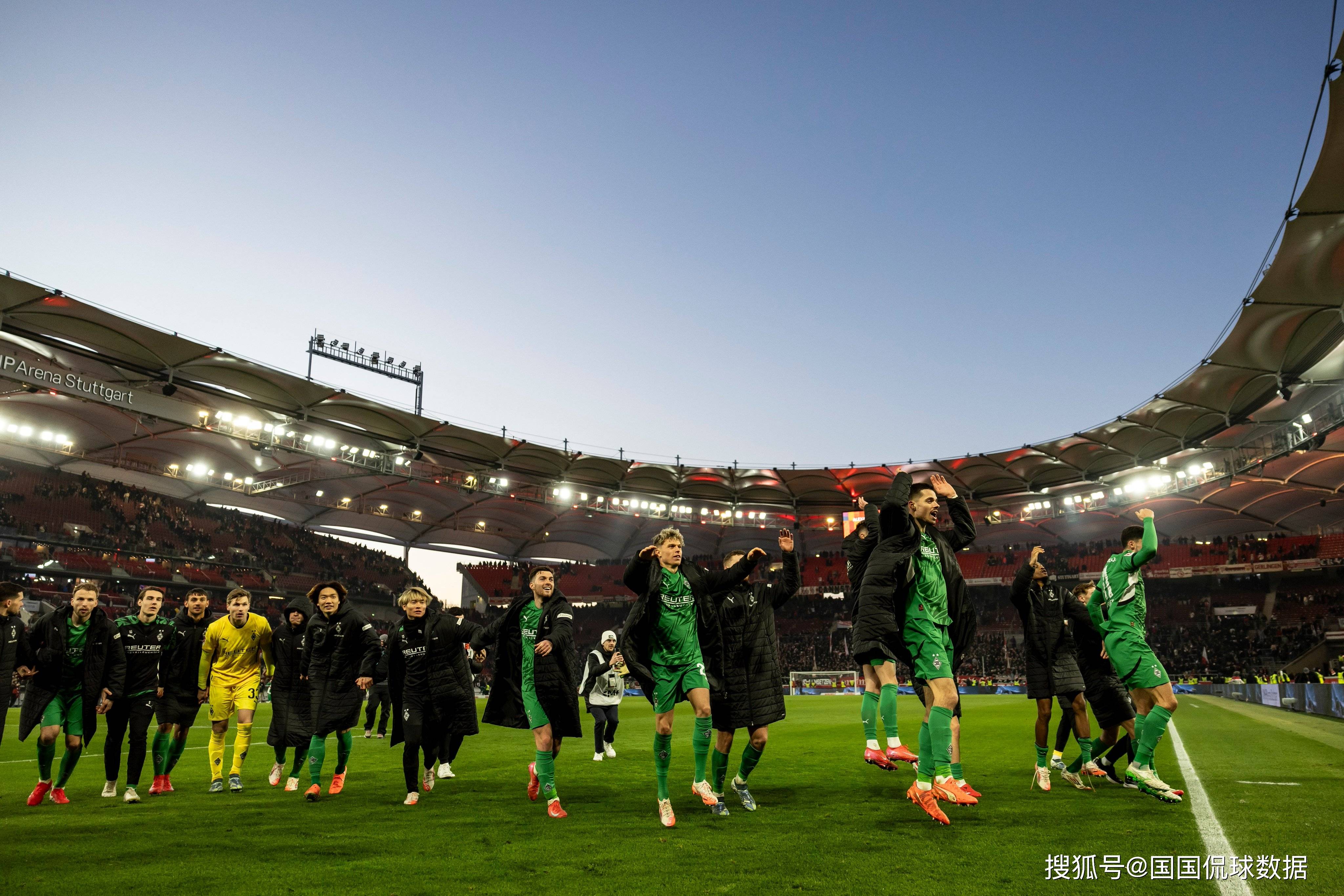 关于冲刺阶段意大利杯焦点战；法兰克福豪取连胜；气氛紧张；赛季目标并未改变的信息