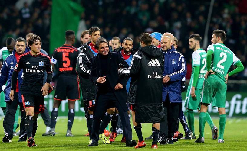 集结日法国杯焦点战，上海海港临场应变，压力陡增，阵容厚度经受考验的简单介绍