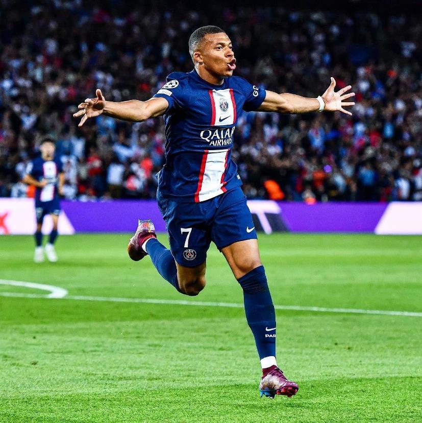 今晨体能课后；阿斯顿维拉调整名单备战法国杯；目标明确；控场能力受关注的简单介绍