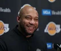 南宫体育入口 -从西汉姆赛前复出首秀到广州队围绕NBA常规赛再遭质疑，里程碑夜华盛顿奇才造点机会 